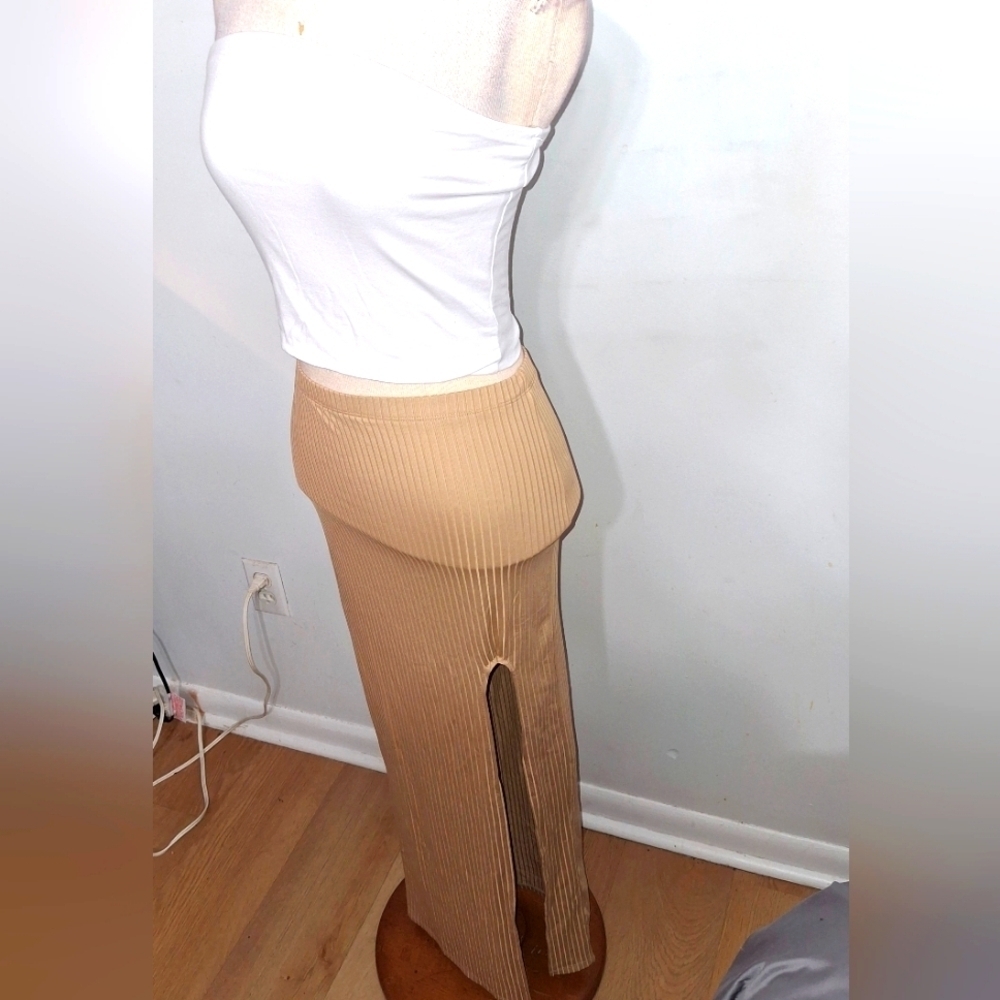 Fashion Nova- Settling Down Slit Maxi Skirt- W Sz Medium - Picture 3 of 8